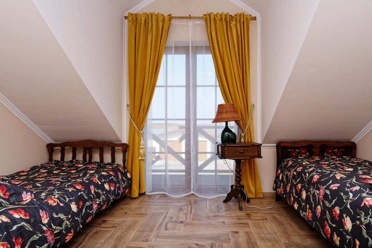 Czapla Stare Sady Bed & Breakfast Mikołajki Exterior foto